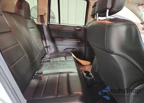 2013 Jeep Compass Limited z USA, uszkodzony, nr VIN 1C4NJDCBXDD101388